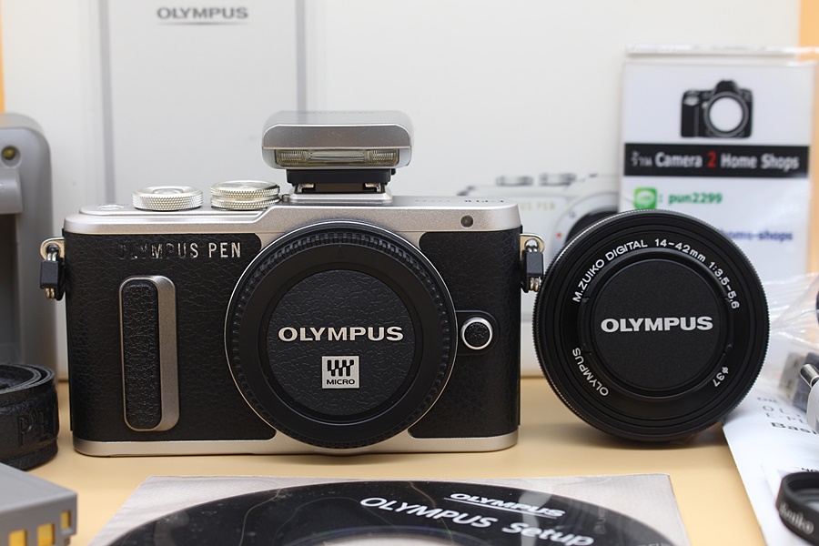ขาย olympus pen E-PL8 + lens kit 14-42mm(สีดำ) อดีตประกันศูนย์ สภาพสวยใหม่ ชัตเตอร์ 4,203 เมนูไทย อุปกรณ์ครบกล่อง  อุปกรณ์และรายละเอียดของสินค้า 1.Body oly